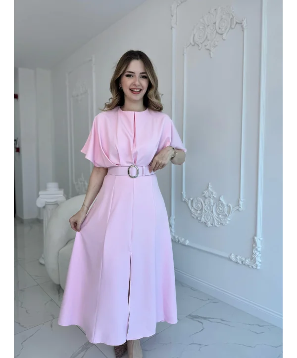 Kemer Detaylı Yırtmaçlı Pliseli Maxi Boy Pembe Elbise
