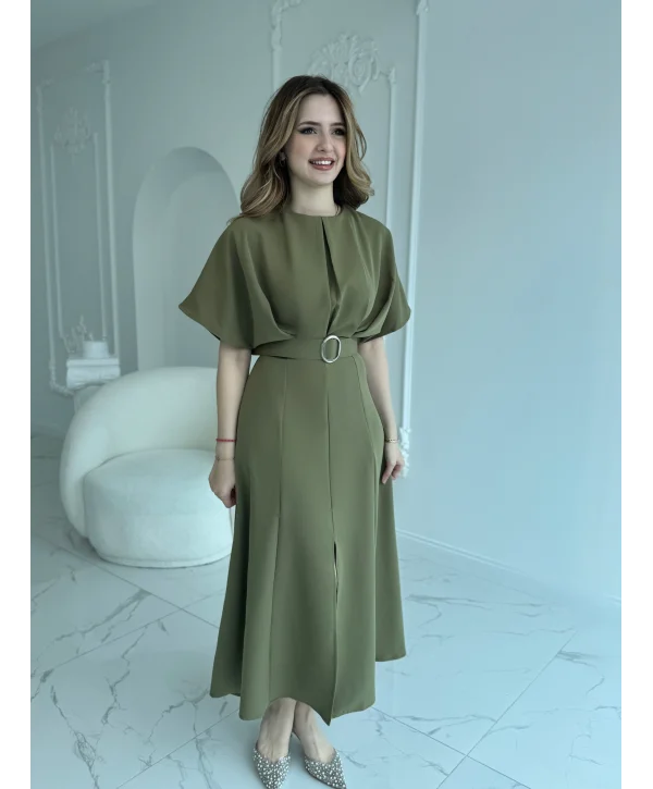 Kemer Detaylı Yırtmaçlı Pliseli Maxi Boy Haki Elbise