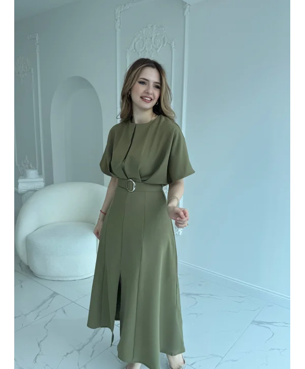 Kemer Detaylı Yırtmaçlı Pliseli Maxi Boy Haki Elbise