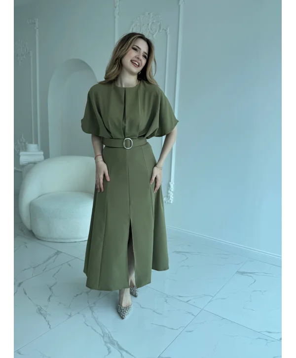 Kemer Detaylı Yırtmaçlı Pliseli Maxi Boy Haki Elbise