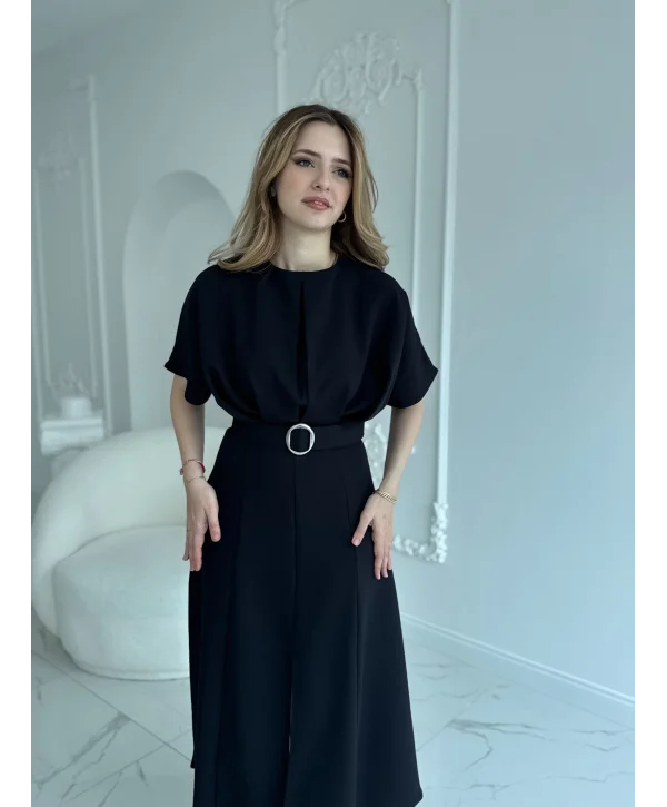 Kemer Detaylı Yırtmaçlı Pliseli Maxi Boy Siyah Elbise