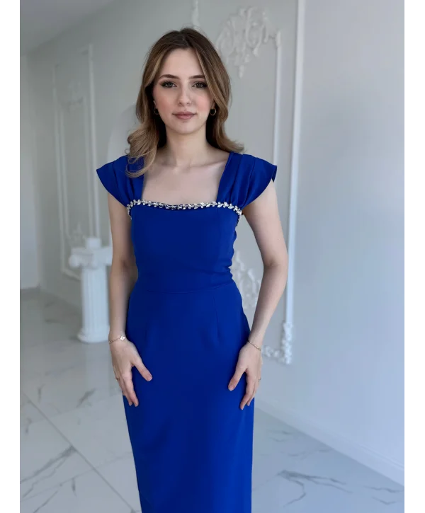 Saks Maxi Boy yaka taş detaylı uzun elbise