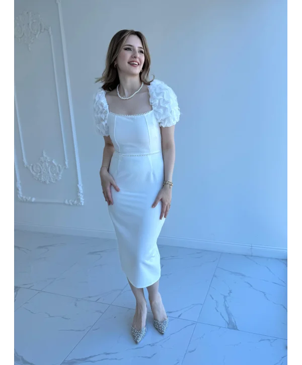 Kol Detaylı Beyaz Midi Boy Elbise
