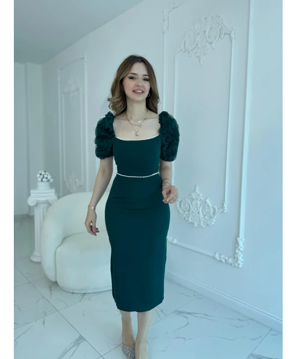 Kol Detaylı Zümrüt Midi Boy Elbise