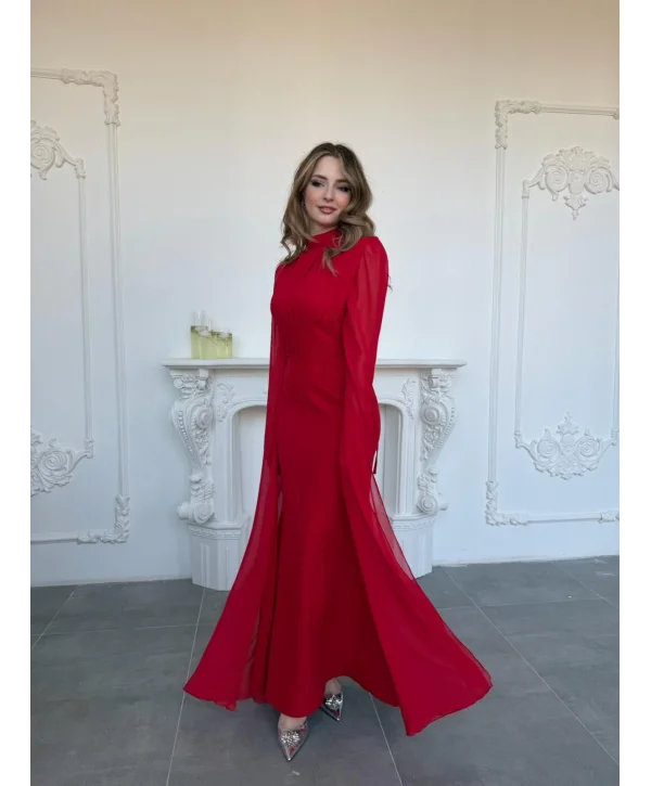 Korse Detaylı Tül Kollu Uzun Kırmızı Elbise