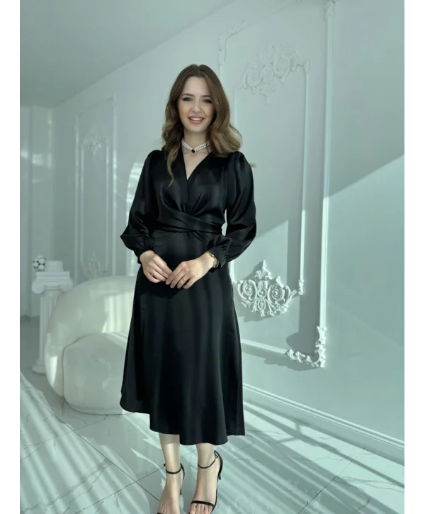 Kuşaklı, Dökümlü ve Şık Tensel Saten Siyah Elbise