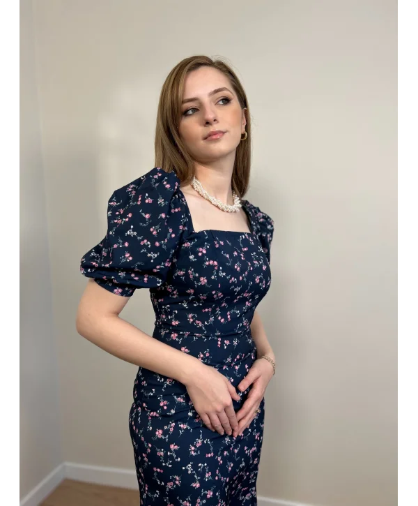 Lacivert Çiçek Desenli Krep Kumaş Elbise