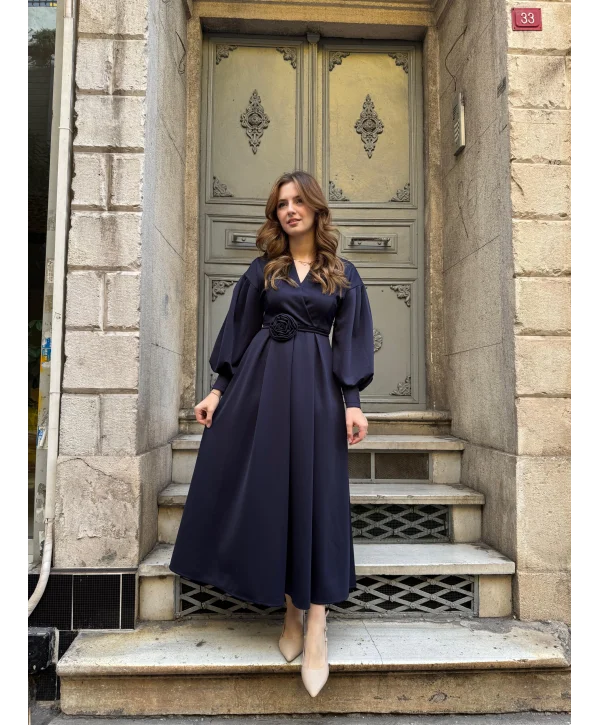 Rosa Lacivert Gül Kemer Detaylı Scuba Maxi Boy Elbise