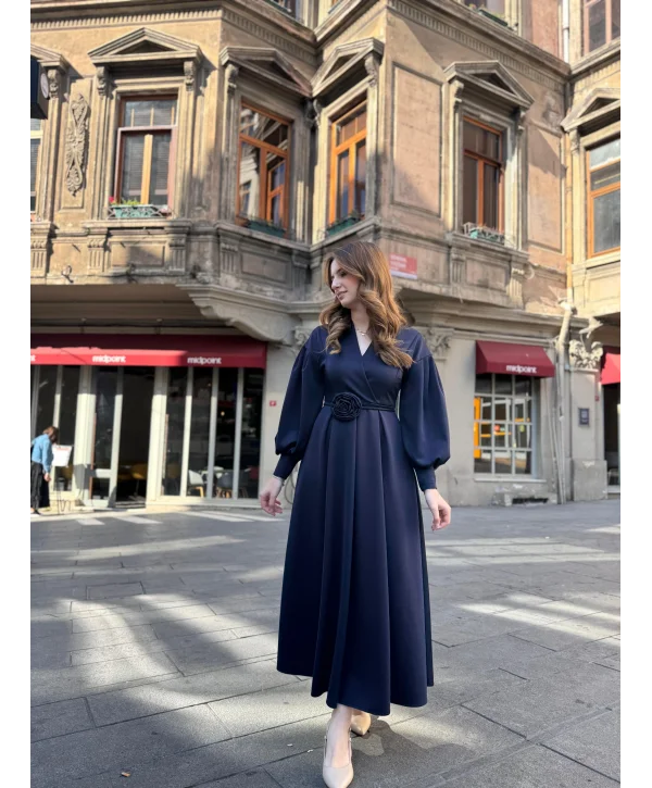 Rosa Lacivert Gül Kemer Detaylı Scuba Maxi Boy Elbise