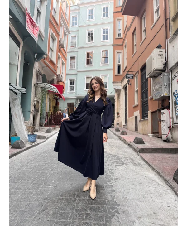 Rosa Lacivert Gül Kemer Detaylı Scuba Maxi Boy Elbise
