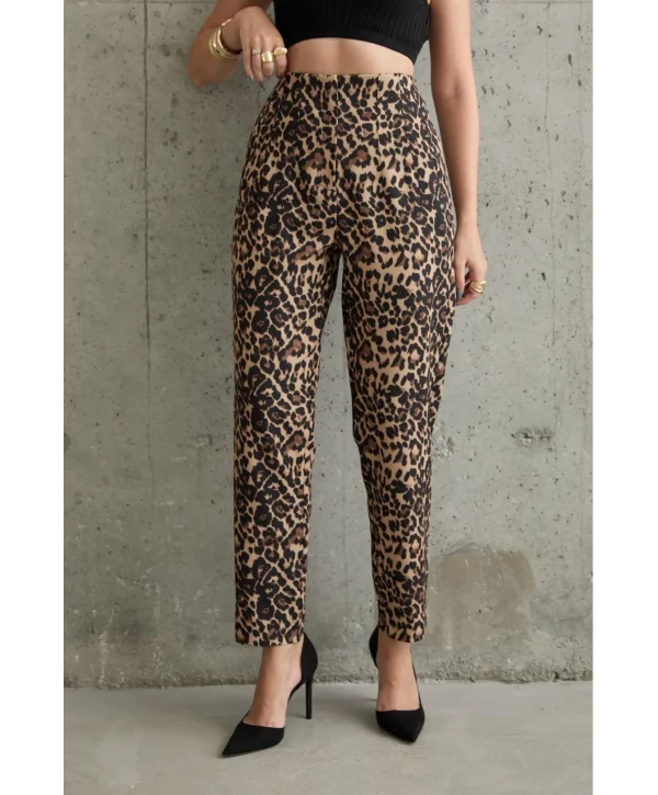 Leoparlı Pensli Pantolon