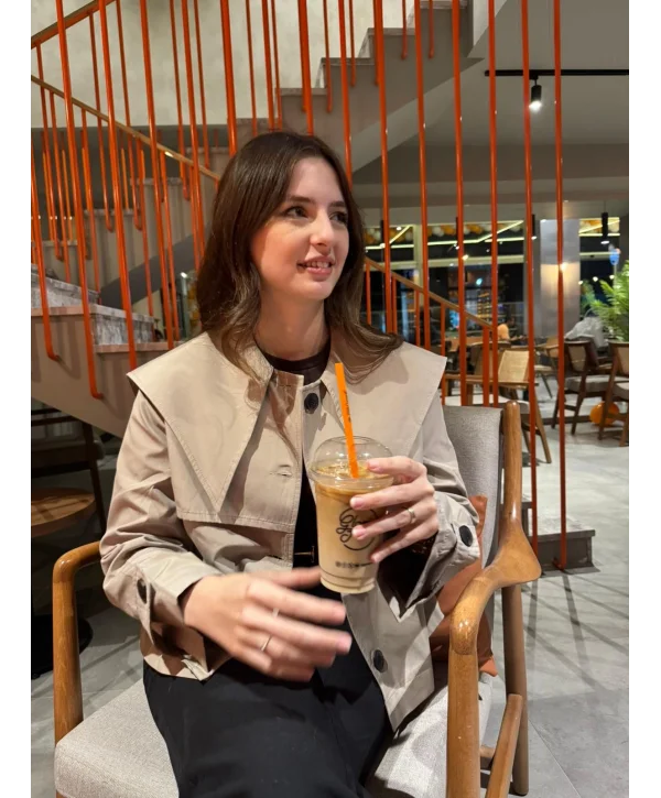 Modern Kesim Büyük Yaka Trençkot