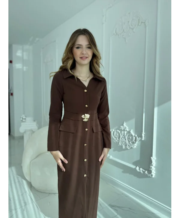 Modern Tasarım Altın Düğme Detaylı Kemerli Kahve Elbise