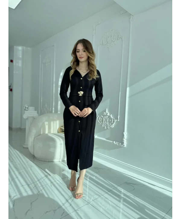 Modern Tasarım Altın Düğme Detaylı Kemerli Siyah Elbise