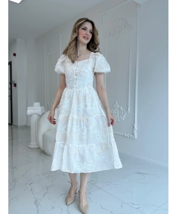 Nakış İşlemeli Ekru Fisto Elbise