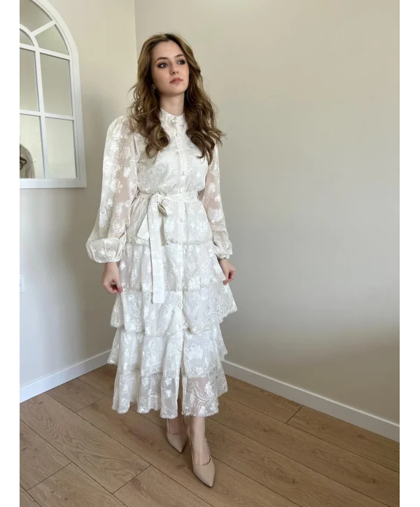 Nakış İşlemeli Kat Kat Volanlı Bej Elbise