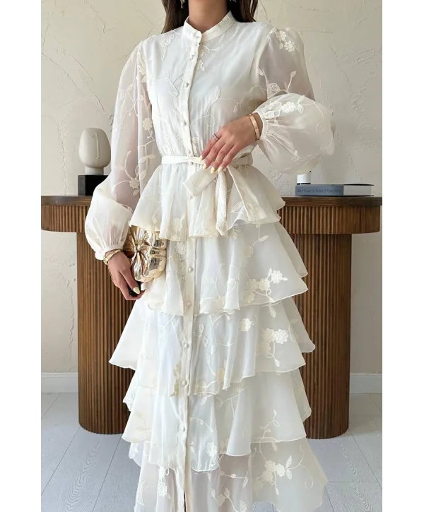 Nakışlı Karolin Kumaş Volanlı Kat Kat Bej Kuşaklı Elbise