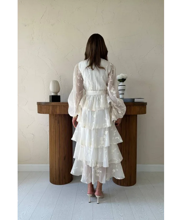 Nakışlı Karolin Kumaş Volanlı Kat Kat Bej Kuşaklı Elbise