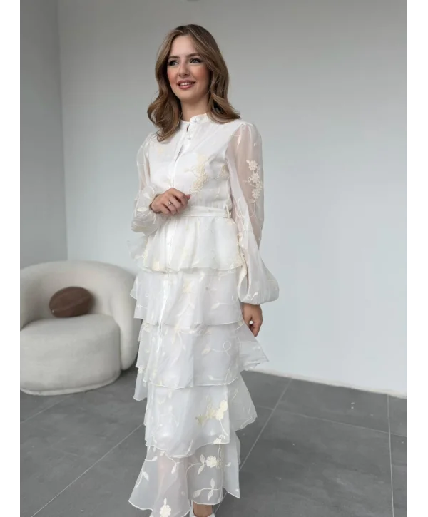 Nakışlı Karolin Kumaş Volanlı Kat Kat Ekru Kuşaklı Elbise