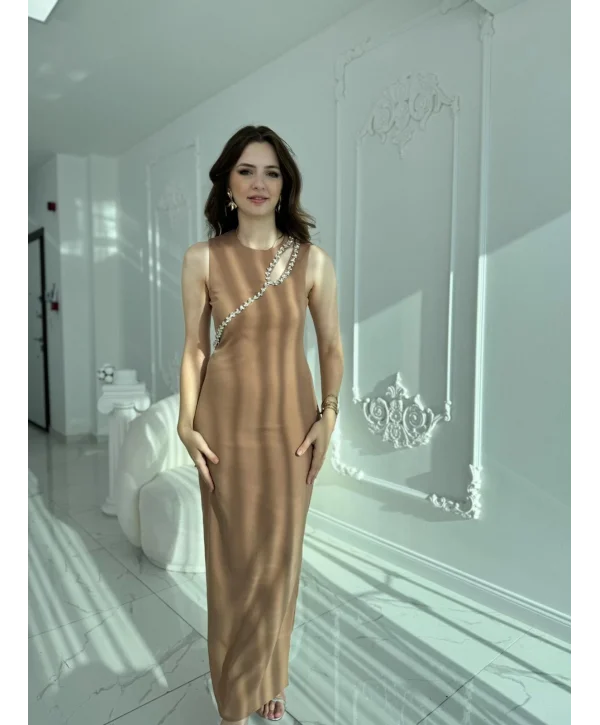 Omuzdan Geçişli Taş Detaylı Vizon Davet Elbisesi