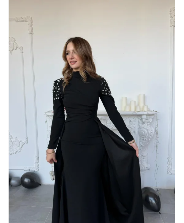 Omuzları Taş İşlemeli Pelerin Detaylı Krep Abiye Siyah Elbise
