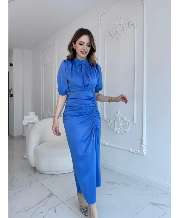 Önü Büzgülü Saten Mavi Elbise