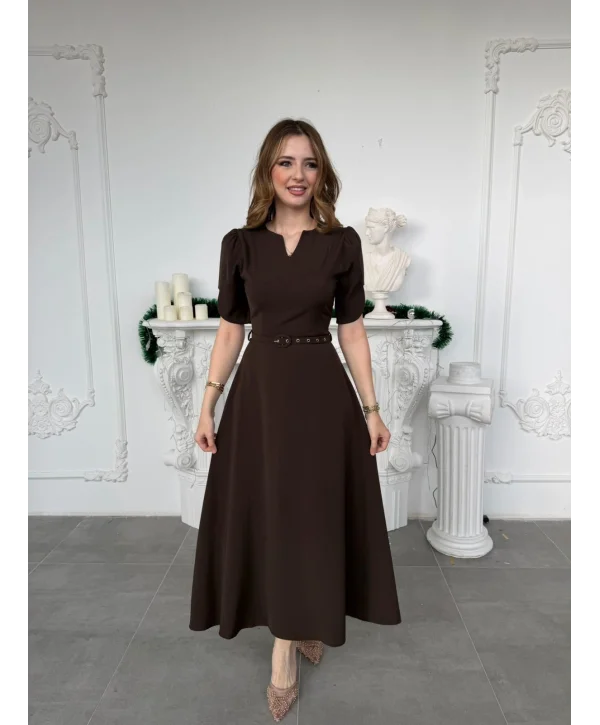 Özel Kol Tasarımlı Kemerli V Yaka Kahve Elbise
