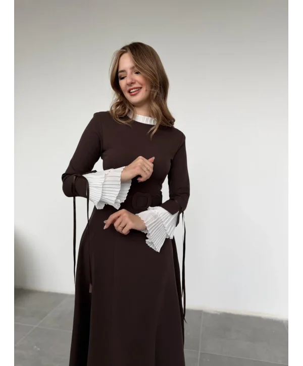 Pliseli Kol Detaylı Kemerli Dokuma Kahve Elbise