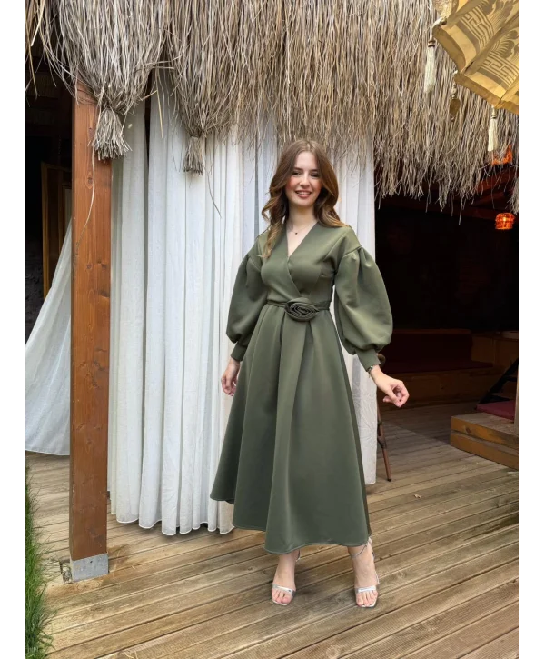 Rosa Haki Gül Kemer Detaylı Scuba Maxi Boy Elbise