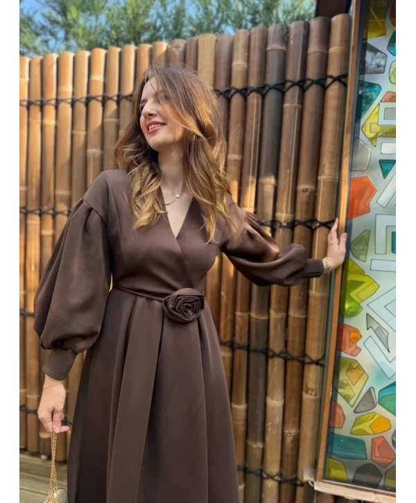 Rosa Kahve Gül Kemer Detaylı Scuba Maxi Boy Elbise