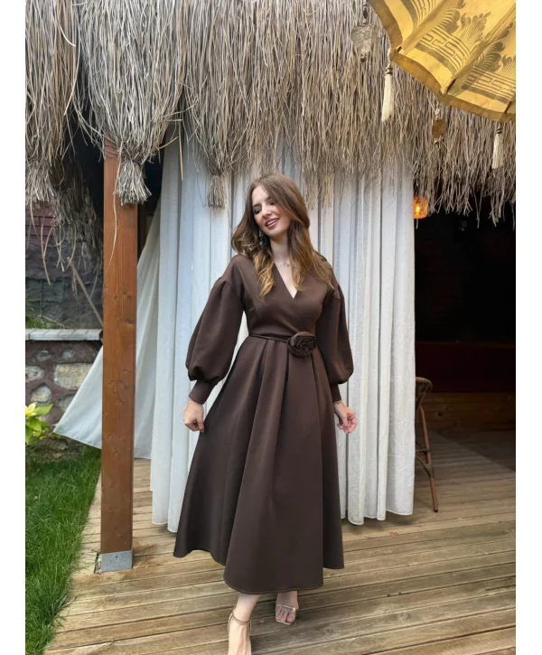 Rosa Kahve Gül Kemer Detaylı Scuba Maxi Boy Elbise