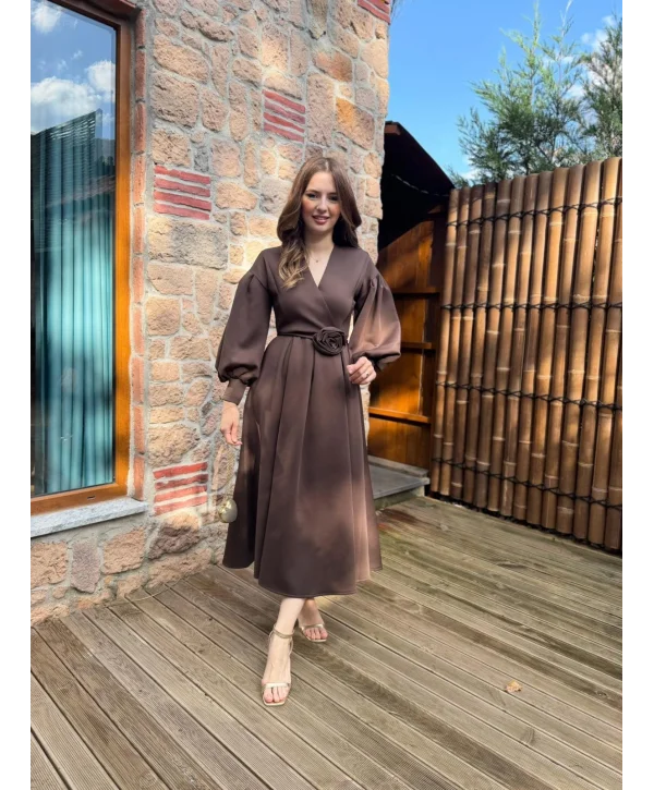 Rosa Kahve Gül Kemer Detaylı Scuba Maxi Boy Elbise