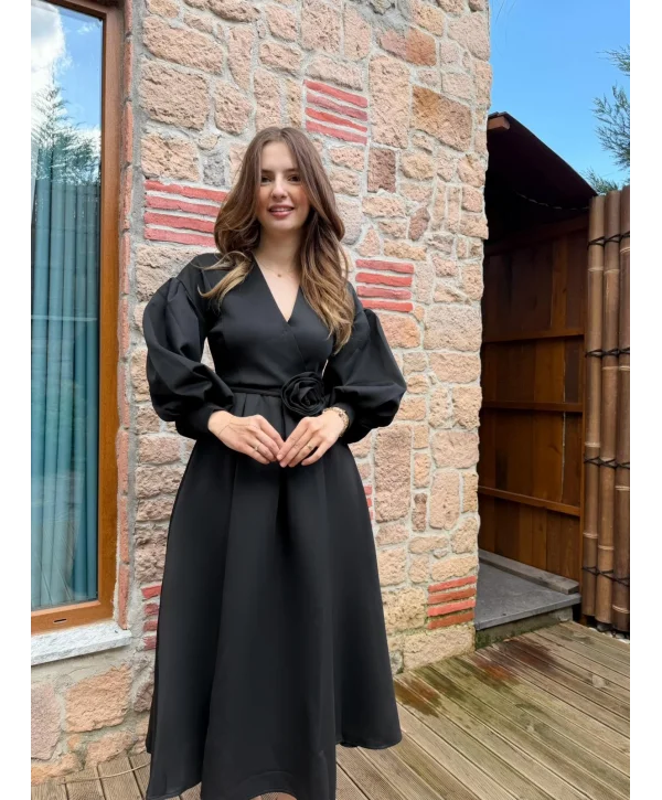 Rosa Siyah Gül Kemer Detaylı Scuba Maxi Boy Elbise