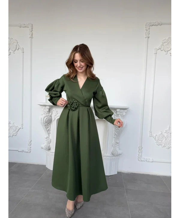 Rosa Yeşil Gül Kemer Detaylı Scuba Maxi Boy Elbise