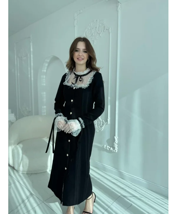 Şanel Tüvit Kumaş Düğmeli Yaka ve Kol Detaylı Siyah Elbise