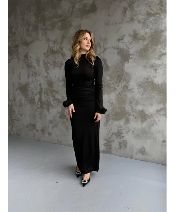 Siyah Dar Gül Kol Detaylı Büzgülü Elbise