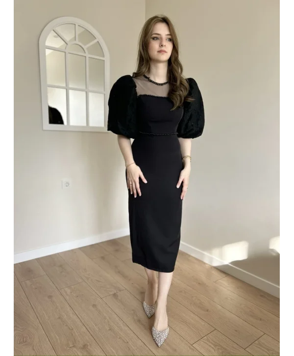 Diana Siyah Tül ve İnci Detaylı Elbise