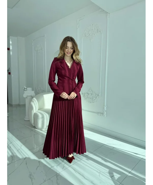 Takım Görünümlü Pileli Bordo Maxi Elbise