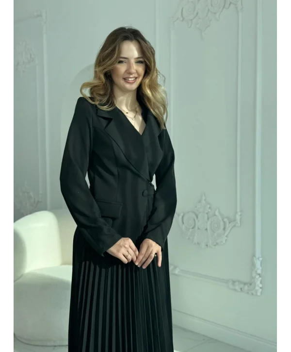 Takım Görünümlü Pileli Siyah Maxi Elbise