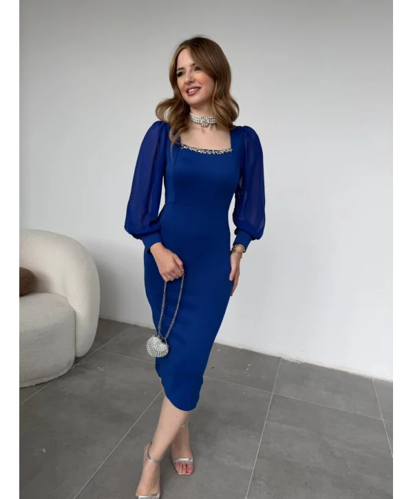 Taş Detaylı Kare Yaka Tül Kollu Midi Boy Saks Elbise