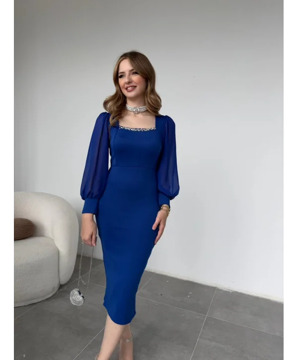 Taş Detaylı Kare Yaka Tül Kollu Midi Boy Saks Elbise