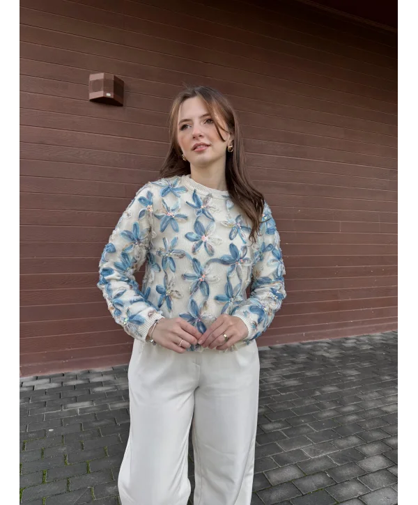 Tül ve Pul İşlemeli Çiçekli Mavi Triko Kazak