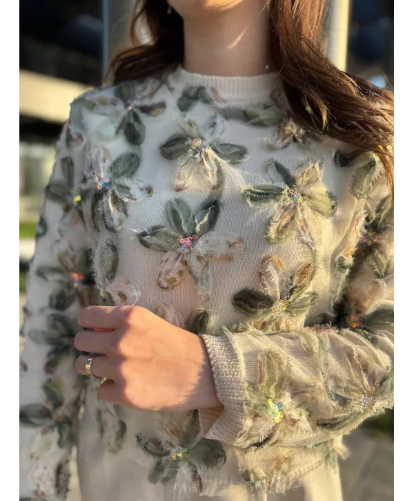 Tül ve Pul İşlemeli Çiçekli Yeşil Triko Kazak