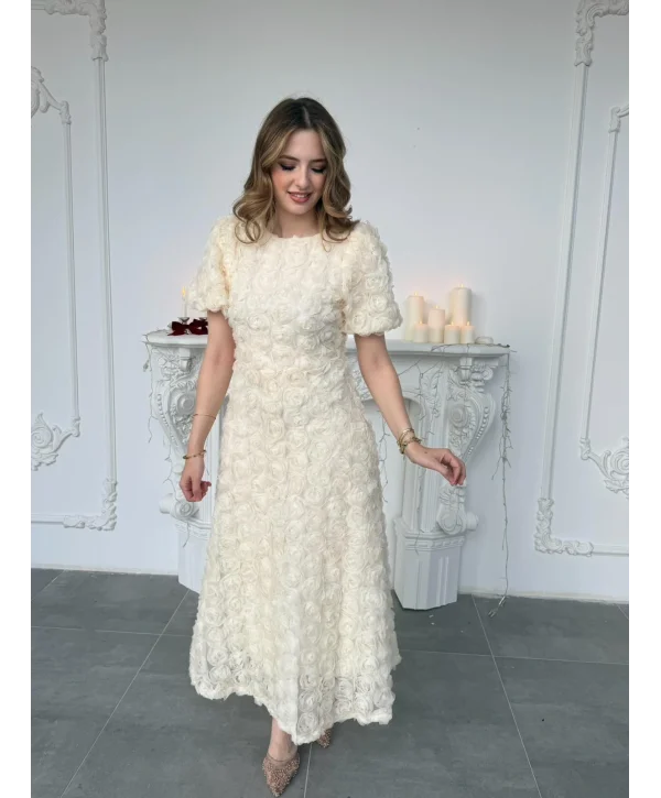 Üç Boyutlu Gül Aplike Kabartmalı Balon Kol Bej Midi Elbise