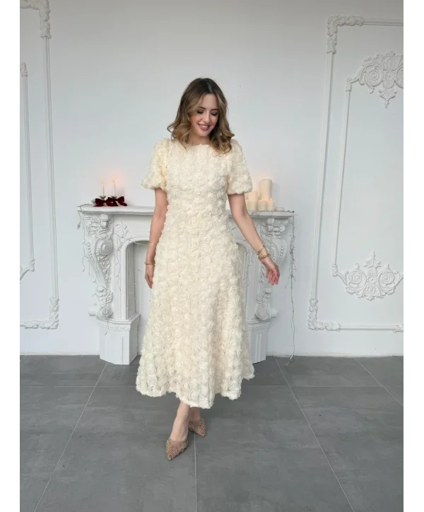 Üç Boyutlu Gül Aplike Kabartmalı Balon Kol Bej Midi Elbise