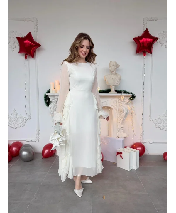 Uzun Kollu Fırfır Detaylı Beyaz Şifon Maxi Elbise