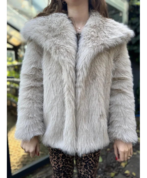 Vatkalı Kürklü Bej Manto