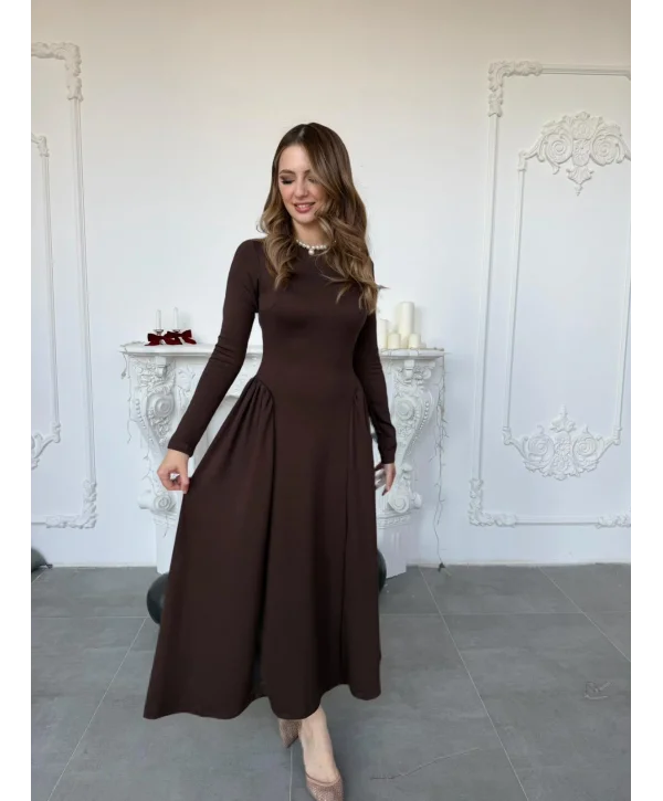 Yanları Büzgülü Bisiklet Yaka Uzun Kollu Scuba Kahve Elbise