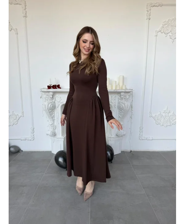 Yanları Büzgülü Bisiklet Yaka Uzun Kollu Scuba Kahve Elbise