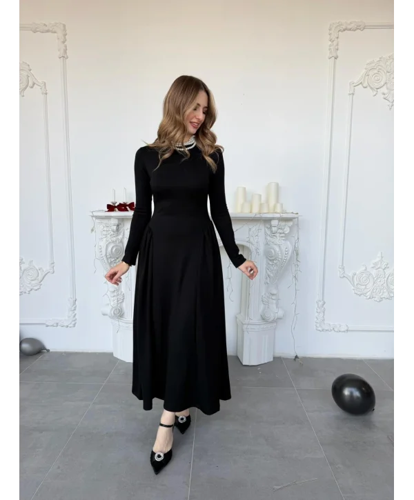 Yanları Büzgülü Bisiklet Yaka Uzun Kollu Scuba Siyah Elbise